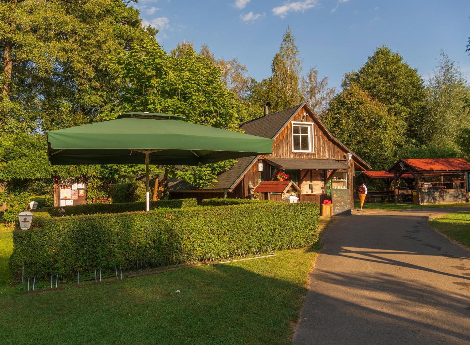 Gasthaus & Pension Am Kurfuerstendamm Burg  Luaran gambar