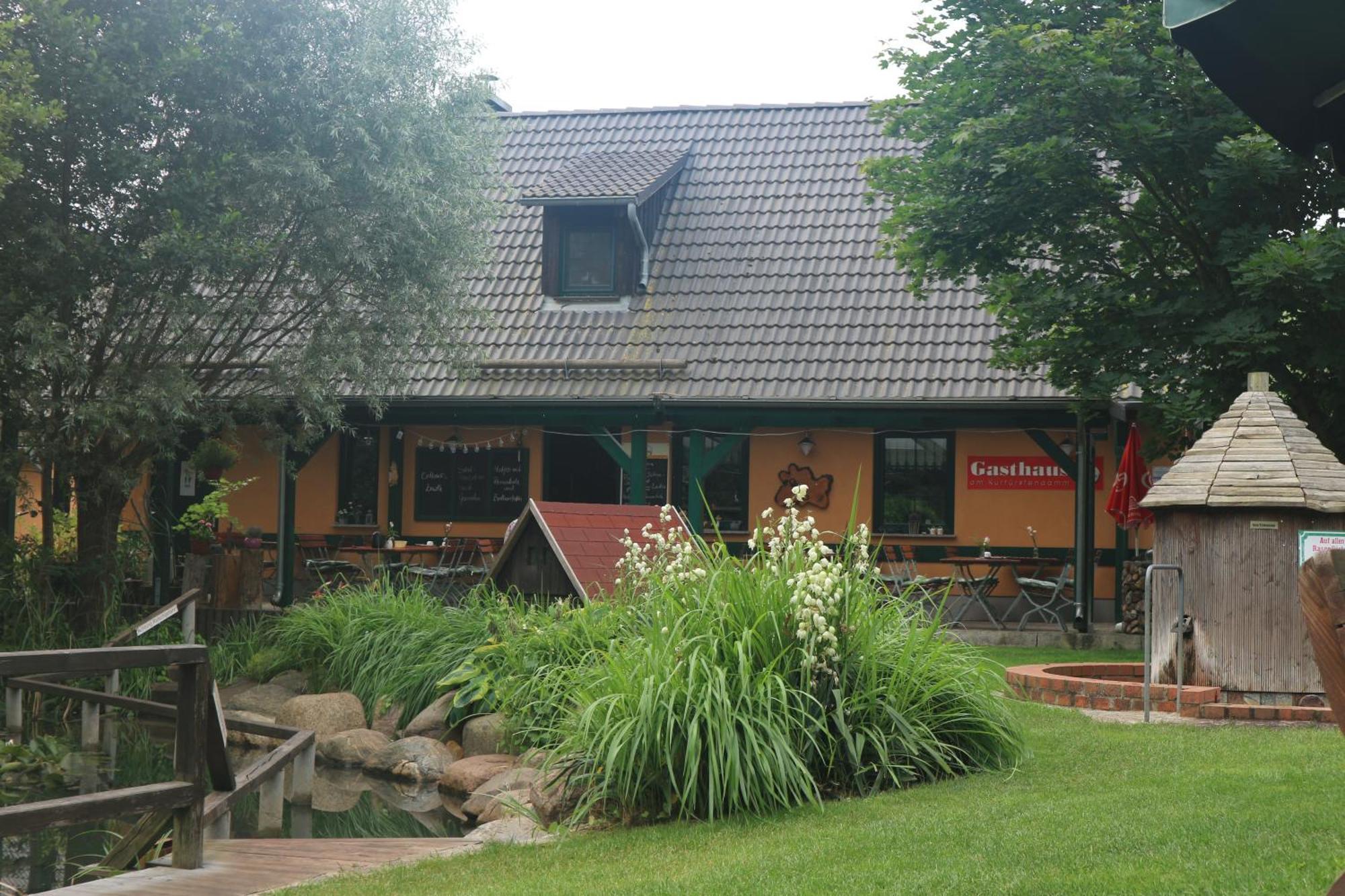 Gasthaus & Pension Am Kurfuerstendamm Burg  Luaran gambar