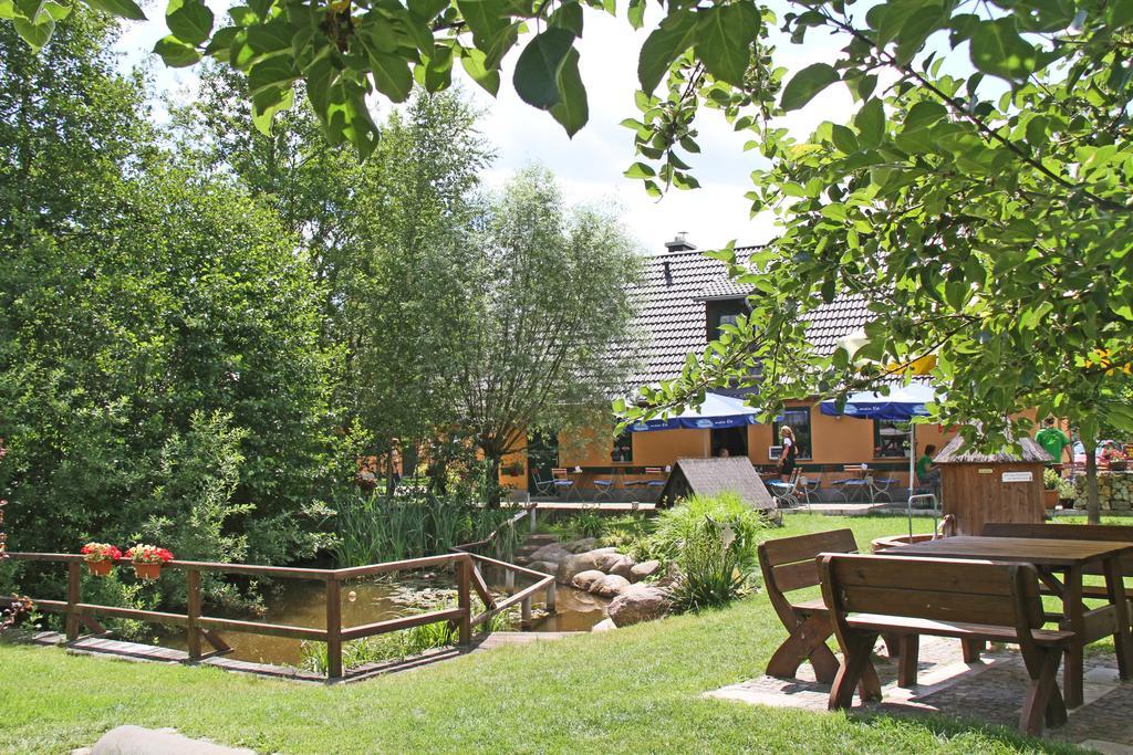 Gasthaus & Pension Am Kurfuerstendamm Burg  Luaran gambar